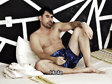 pijamada en casa de mi'miga y juego con la verga de su padrastro