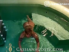 Moreno De Pau Preto Saw Cassiana Costa Inside The Pool