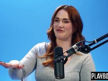 Plump big beautiful woman cougar Siri fingers her curly cunt until that babe cums hard