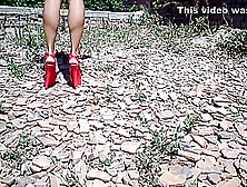 19 Cm Heels Walking On Stones