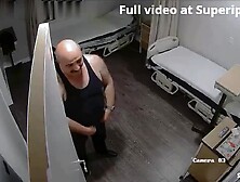 IPCAM &ndash; Old Arab man fucks a teenage girl