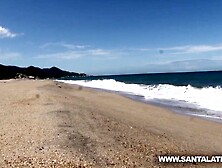 Behind the scenes Photo Session Tayrona beach.  A yummy butt