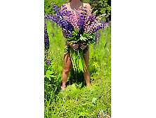 Amateur Sonya Naked in Forest