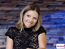 Rebecca Volpetti Confesses that babe Can't Hold Back and seduces Daughter's Potential BF S4:E5