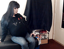 Naughty pregnant woman enjoys secret smoke breaks