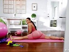 REALITY KINGS: Carmela Grasp's Perspired Workout on PornHD