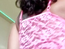 Rebolando gostoso no seu pau