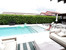 Thin Newbie Olivia Reign Gets Plowed by Jmac Outside for a Cream pie