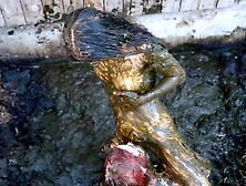 Two Girls One Farm - Kaitlyn Katsaros Lyndra Lynn