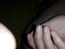 Latin chick COLOMBIANA Amateur Se Pone En Cuatro Patas Para Abrir Su Impresionante y Hermoso Coño