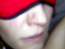 Femme offerte dans un club echangiste