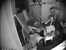 Kinky Lesbian Gynecologist Fingers her Patient