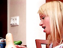 Two lovely lesbian darlings enjoy each other's muffs