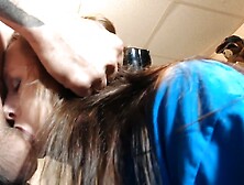 Sie Muss Das Ganze Sperma Schlucken