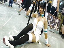 漫展 coser 九曲 裙底，更多视频见评论