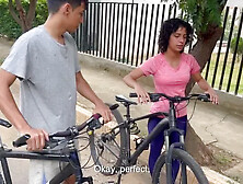 Me Follo Rico a Chica Latina Desconocida Que Me Pide Ayuda Y Me La Follo Duro...