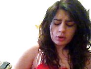 Hot MILF masturbates to orgasm great sound