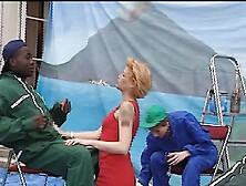 Horny German ladies getting fisted and assfucked in orgy