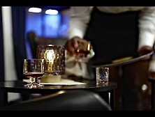 Zaawaadi é uma garota negra fodida com boquete e cunnilingus só para ela