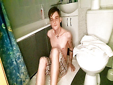 Young Intense Orgasm,  Russian,  School Toilet