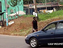 the job interview of Lulu vroumette from Cameroon.  This Babe uses all her seduction strategies to convince the employer.  To live