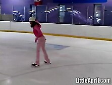 Solo teen fingering her taut vagina