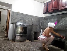 THIS BABE HAS LARGE NATURAL BOOBS AND WEARS HAWT UNDERWARE TO GET ME SEXY