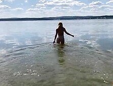 Babe with Juicy Ass Plays on Beach Without Swimsuit Outside