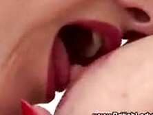 stockings-mature-lesbos-finger-pussy (Lady Sonia)