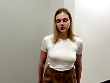 MY FRESH UPSTAIRS NEIGHBOUR TURNED OUT TO BE A BITCH AND WIDEN HER LEGS IN THE HALLWAY - PUBLIC SEX