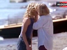 Kyra Sedgwick Long Lesbians Kiss – Losing Chase