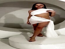 Sexy Slim Girl In Photo Shoot