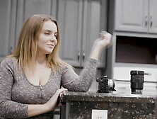 Thief Natasha is willing to do anythig for Mickey Mod