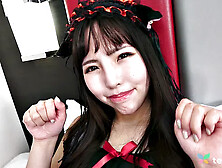 Cat Cafe worker Minami Sato comes to play naked