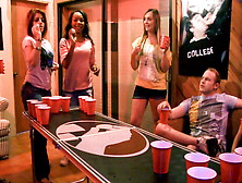 Beer Pong Honnies