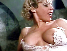 Kelly takes Roberto Malone's huge dick in her ass and gets cum down her throat