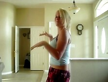 Busty Teen Dancing Dancing