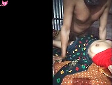 Unhappy Client Gives Blowjob to Masseur in Indian Brothel