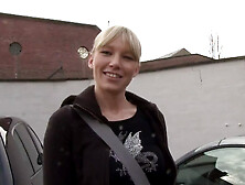 Hey Blondi, do you like hot photos and more?