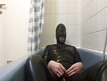 In Latex Pisssen Und Wixxxen