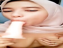 Bokep Indo Yunita Ayu Jilboobs Live Omek Dildo