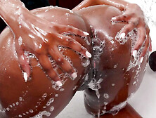 Lexi Luv shows off her amazing ass in the bathtub