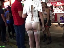 This Angel Show Full Butt On Streets