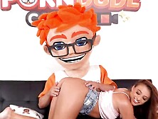 Sweet Eva Generosi Spices Up the Kitchen with a Facial