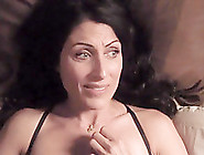 Girlfriends' Guide to Divorce S01E04 (2014) - Lisa Edelstein