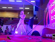 Streep Tease & Pole Dance