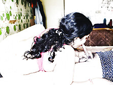 Meri stepsister very hot hy use mera bada chahiye