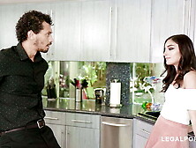 Young Babe Emily Willis Takes On Two Guys: Hot Threesome with Blowjob & Doggystyle GRATIS GP607