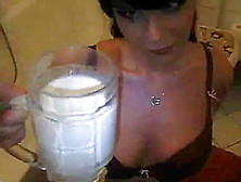 Hot Bj Choking Milk