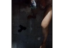 Mi madre en la ducha